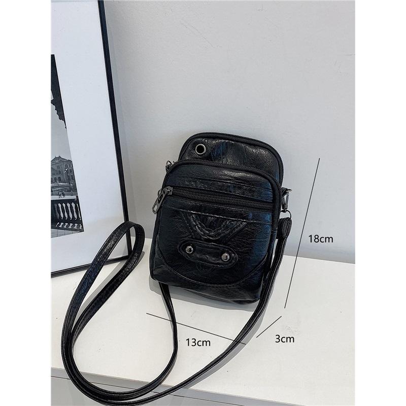 Женская сумка-мессенджер Новая текстура Наплечная сумка Сумка для мобильного телефона Мягкая кожа Западный стиль Европейский и американский стиль Зрелая Маленькая сумка 13*3*18cm чёрный