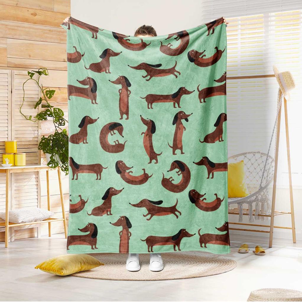 1pc Sausage Dog Print Flannel Blanket Soft Comfortable Multiple Sizes Living Room Nap Sofa Cover Portable Machine Washable