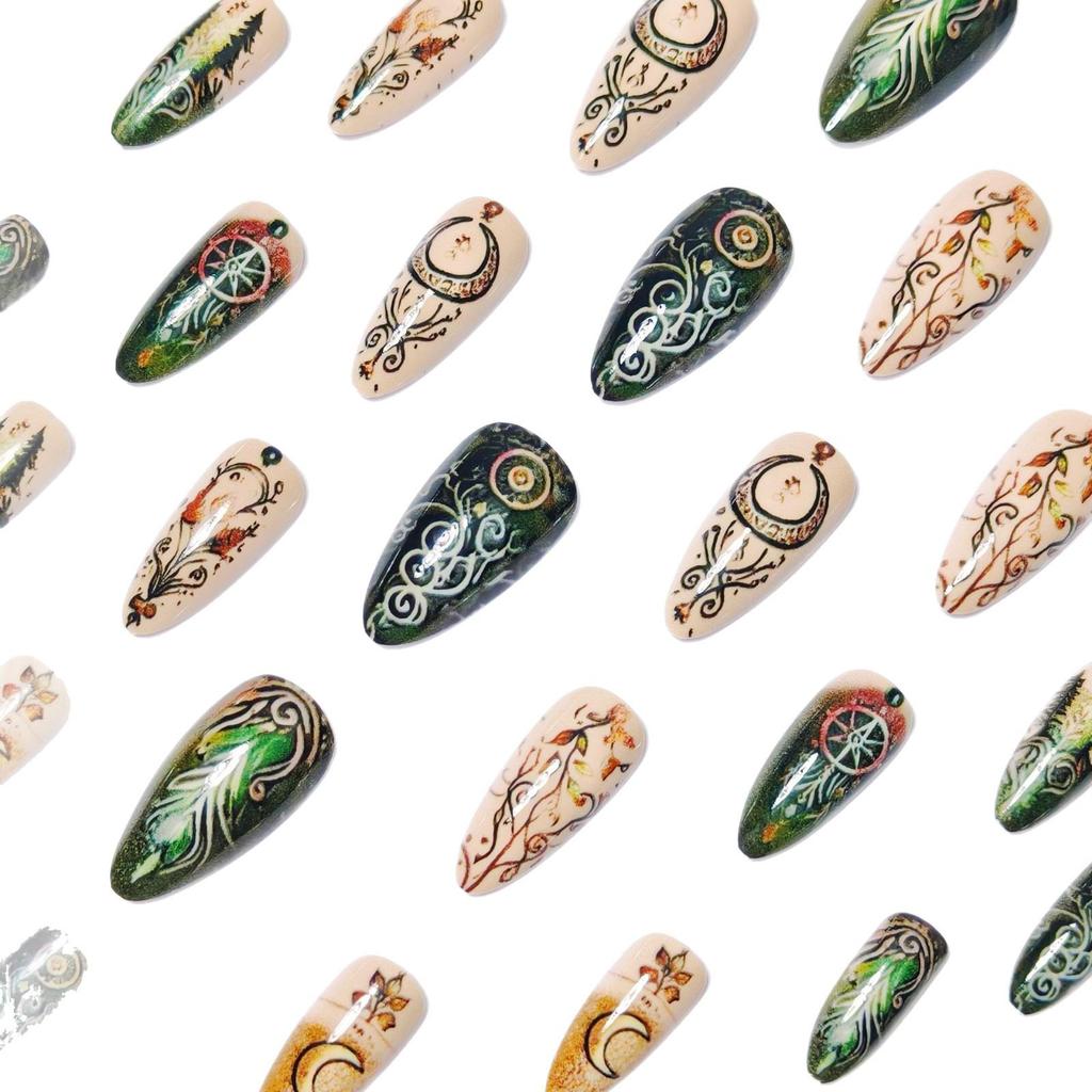 Retro Moon Leaves Nail Art Tips - Medium Almond Shape, 24-Piece Set