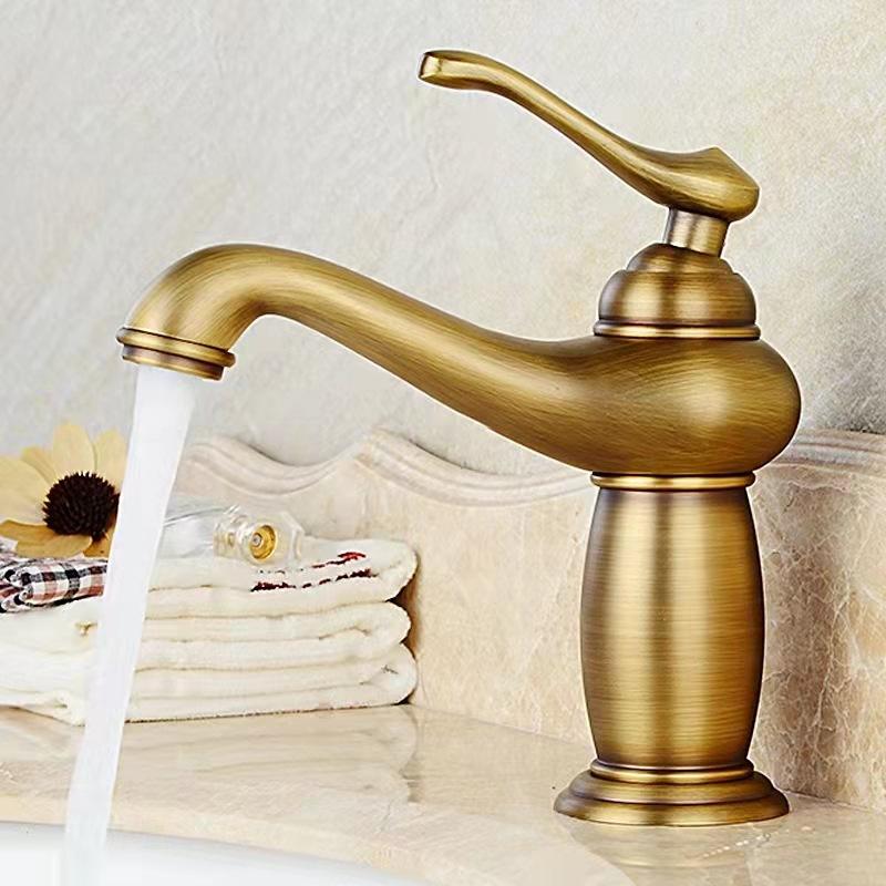 Luxury Europe Style Antique Gold Bathroom Basin Faucet Mixers Taps Single Handle Magic Lamp Cold and Hot Water Kitchen Faucet