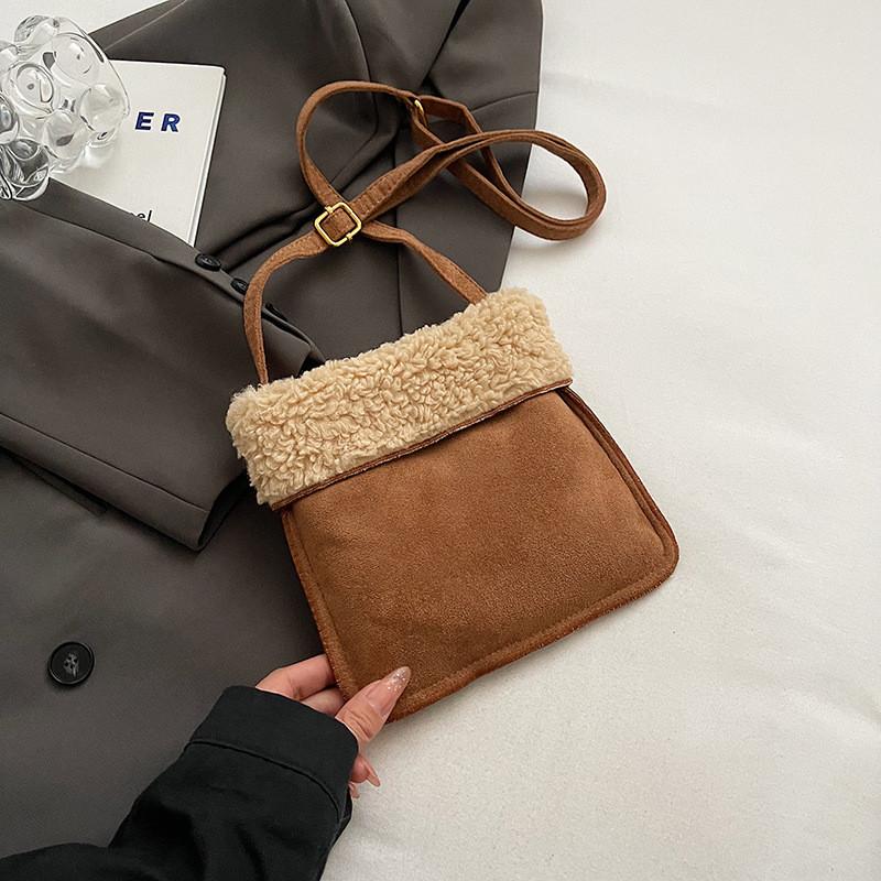 IELGY Ladies Messenger Bag Plush Bag Autumn Winter Mobile Phone Bag