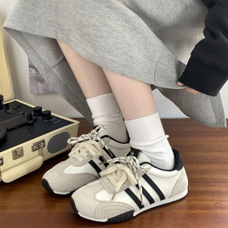 New spring and autumn women's versatile casual sneakers women's giant good-looking red little white shoes