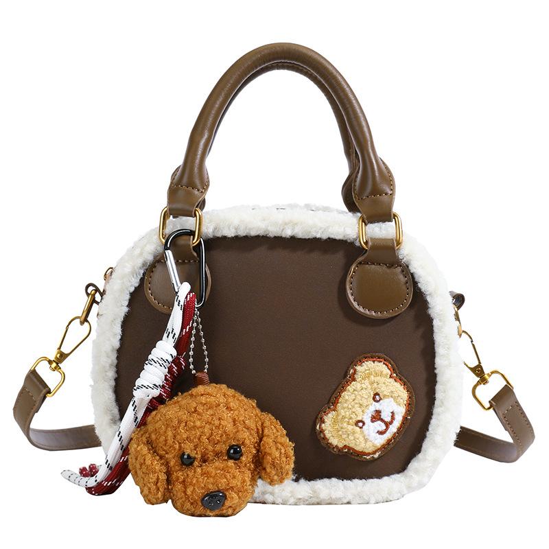 Trendy plush shoulder bag autumn and winter new lamb wool messenger small square bag casual versatile portable women's bag