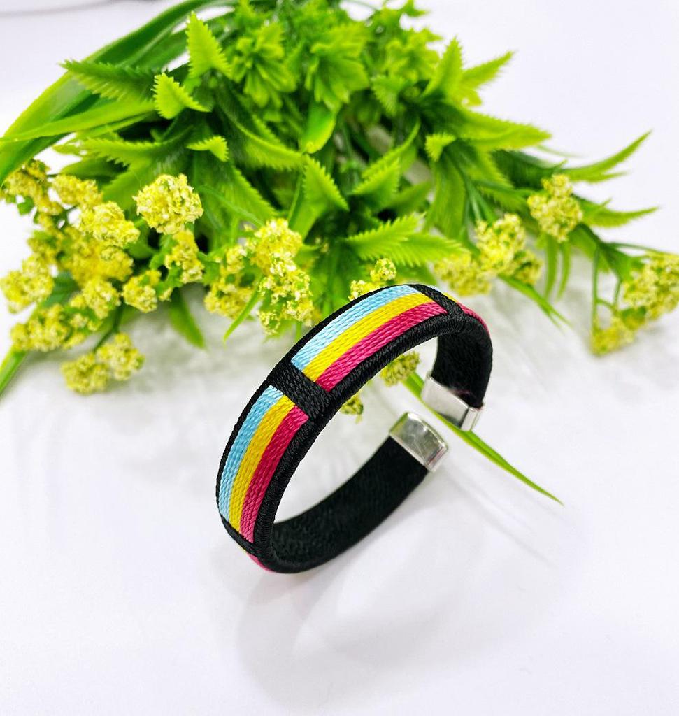 Rainbow LOVE Thread Bracelet - Friendship & Couple Gift