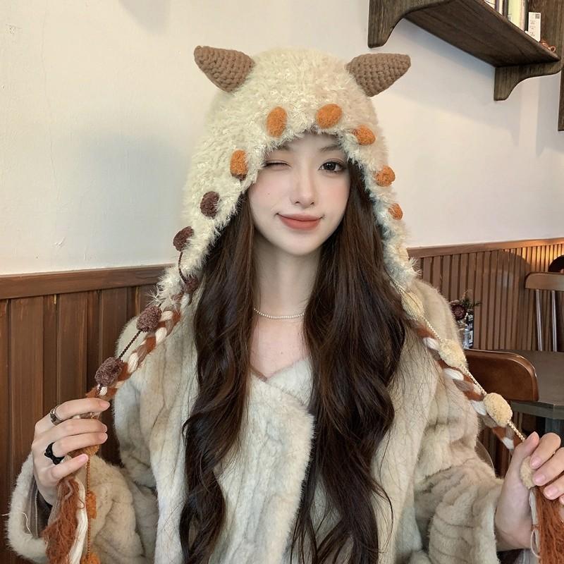 2025 new Japanese cute little monster braided wool hat women's season warm versatile knitted ear hat