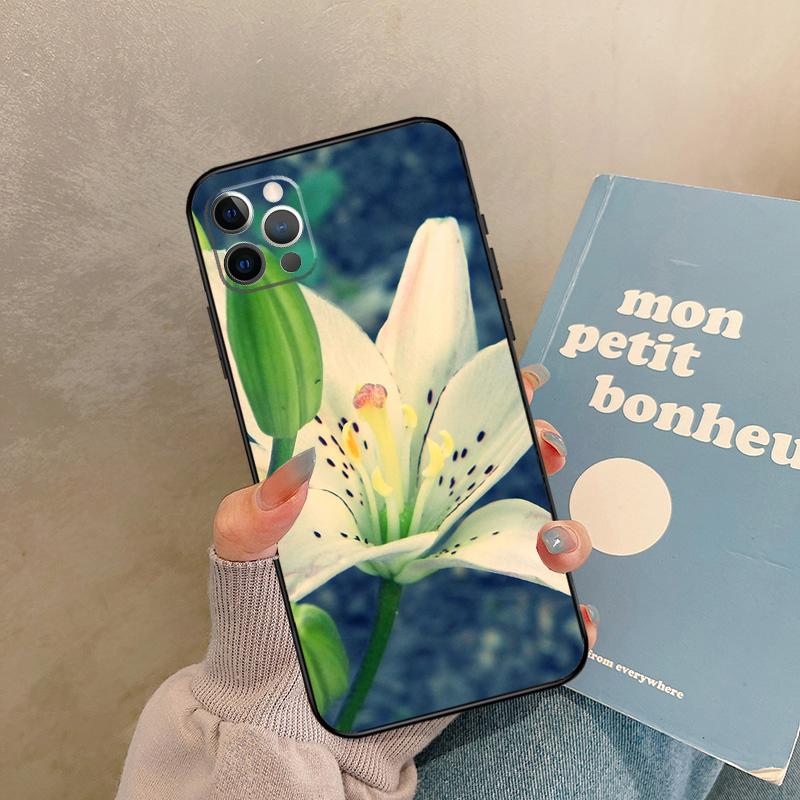 Lily Flowers Case For iPhone 17 Air 13 16 15 11 12 14 Pro Max 13 mini XR 15 16 Plus 16e Back Cover Shell