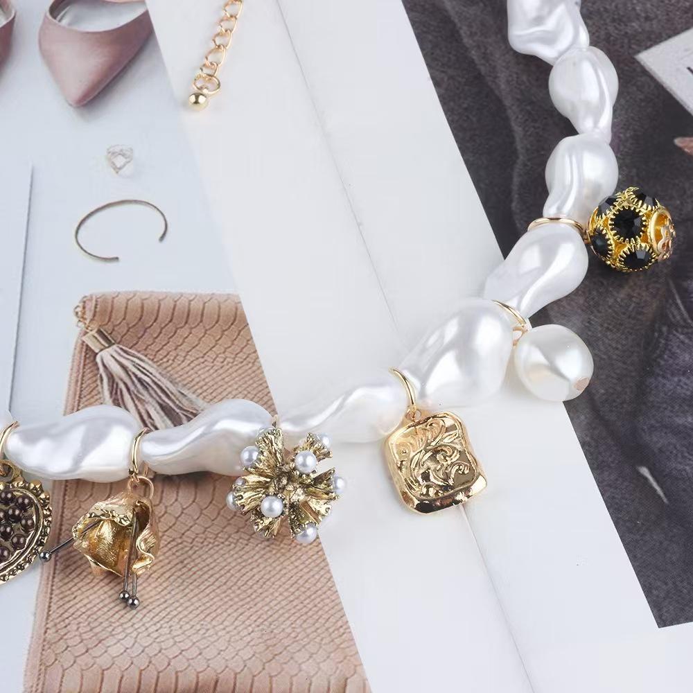 Retro Pearl & Sweet Pea Heart Beetle Necklace - Elegant Statement Clavicle Jewelry for Women