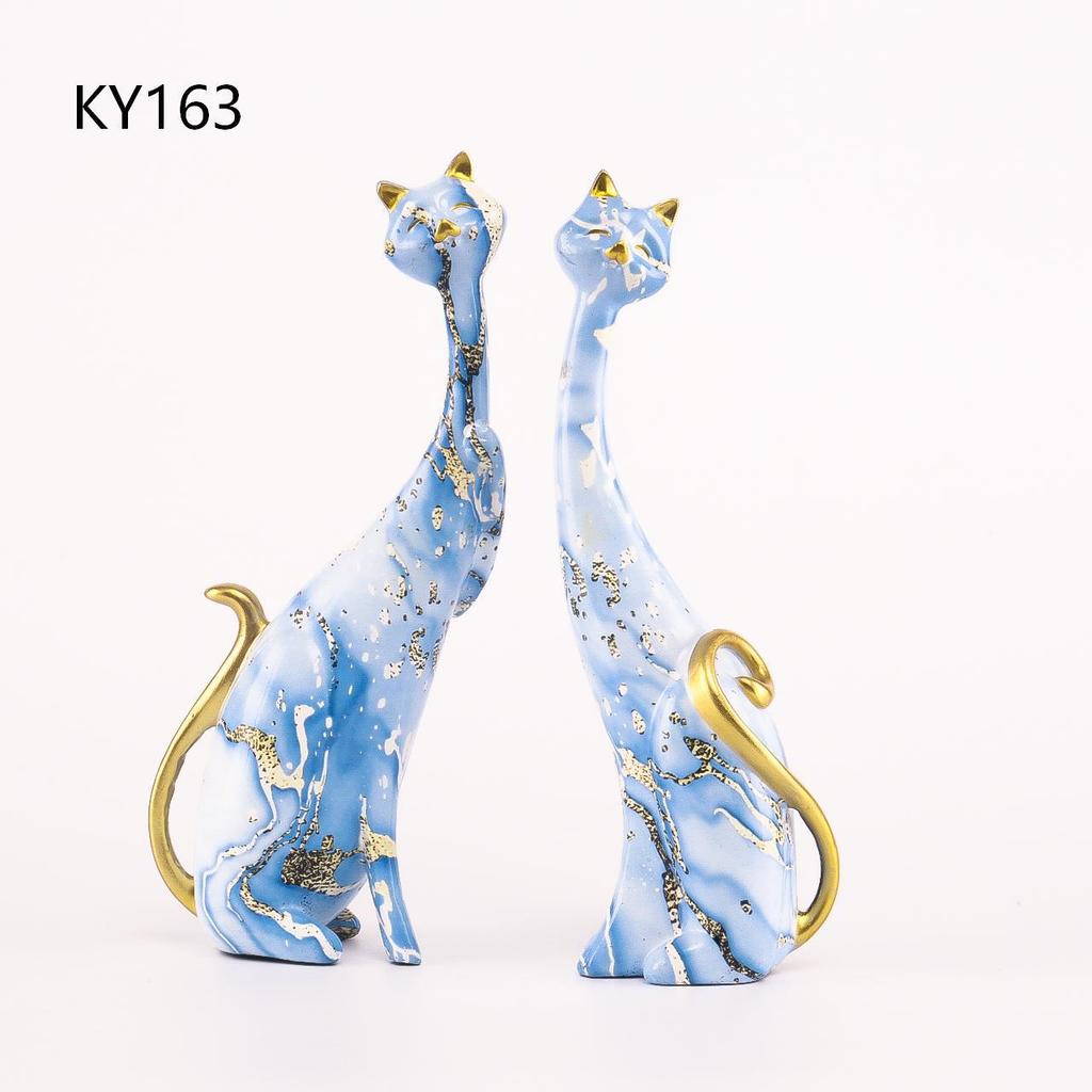 European Style Faux Wood Grain Cat Figurine - Valentine's Day Resin Craft Decor