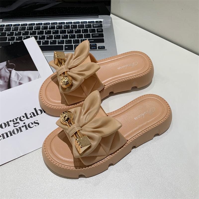 Summer Casual Fashion Round Toe Flat Solid Color Comfortable Open Toe Metal Decorated Non Slip Women's Slippers