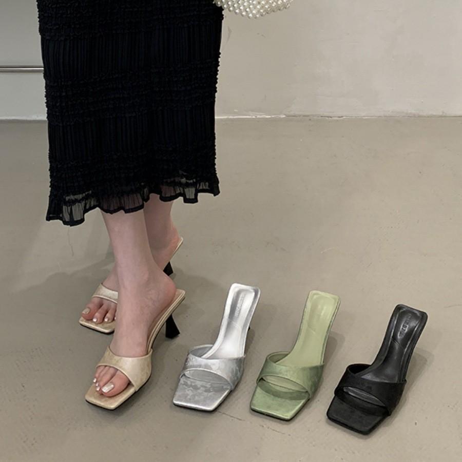 French temperament high-heeled cool slippers wear one-word square head open-toed minimalist style fine-heeled sandals women