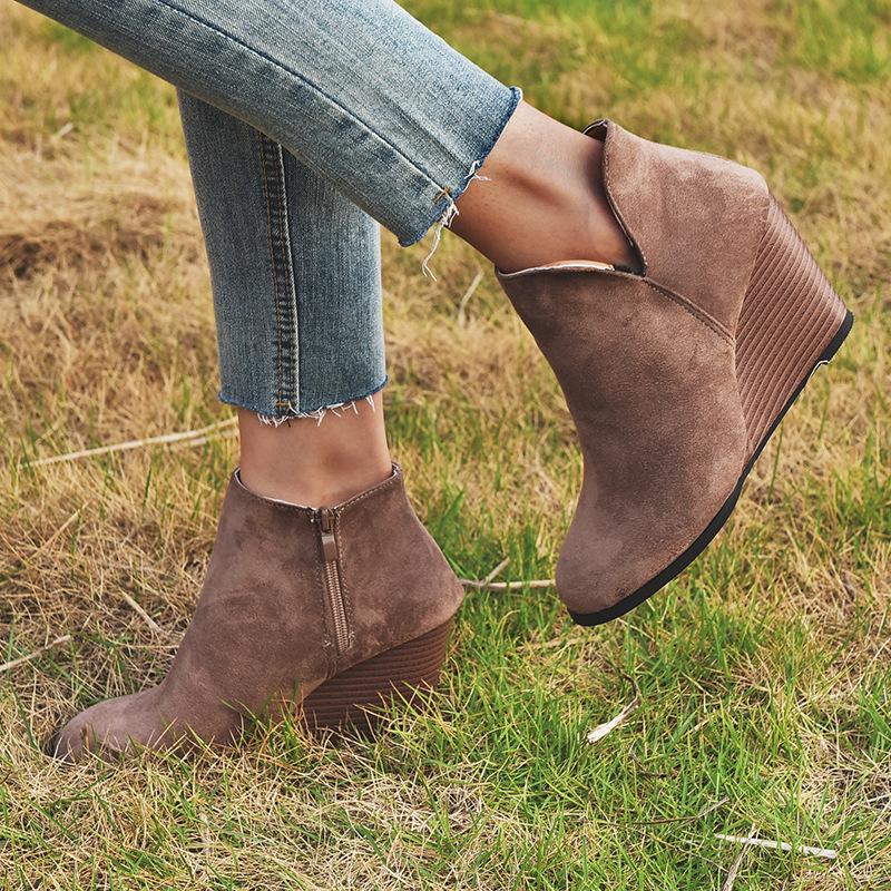 2021 Autumn/Winter Women's Large Size Wedge Leather Boots with Side Zipper