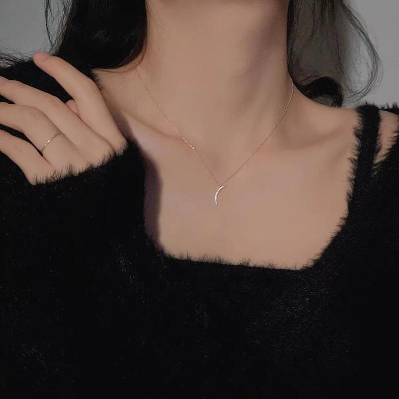 Exquisite Moon Necklace Female Niche Light Luxury Sterling Silver Gold Plated Summer Elegant High Sense Pendant Diamond-Embedded Clavicle Chain Female