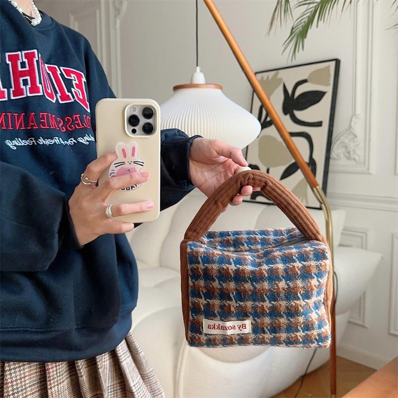 1 autumn and winter new woolen handbag new handbag sorting portable shopping handbag