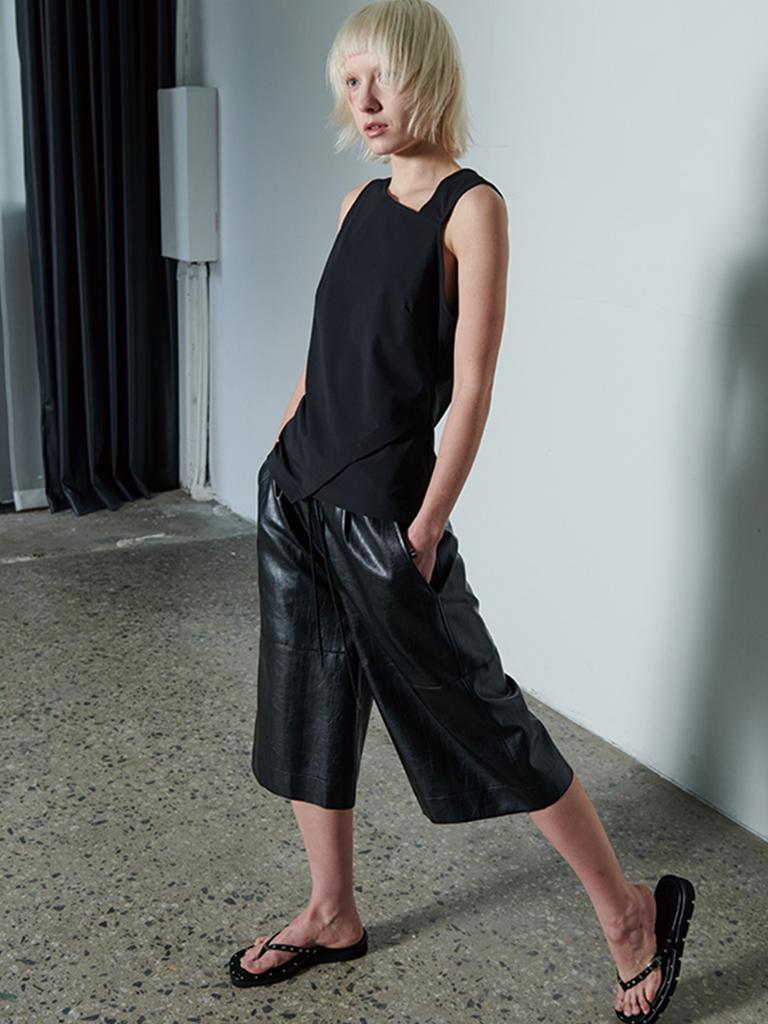 Lige Leather Shorts Black