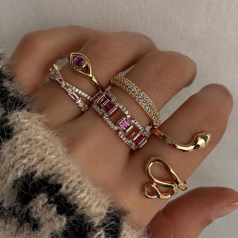 Alloy ring, niche high-end jewelry, diamond-encrusted snake ring set, stacked women's accessories