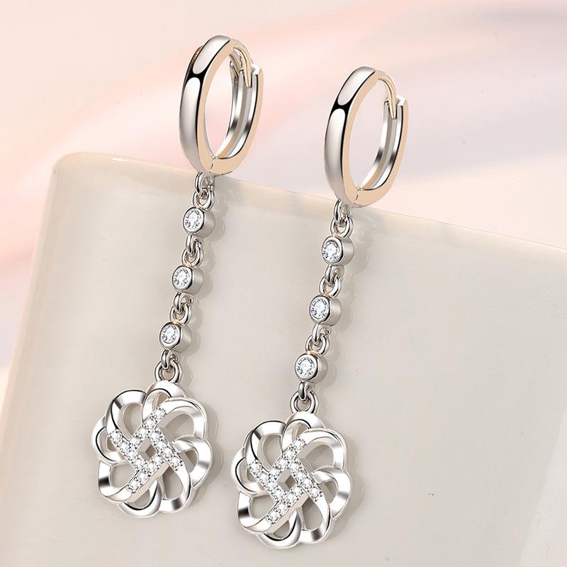 925 Sterling Silver Claws Stud Earrings with Crystal AAA CZ Stone Modern Design Fashion Versatile Accessories Women Jewelry