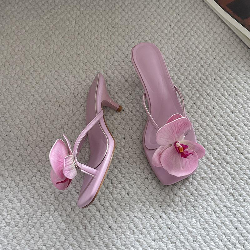 Módní nazouvací lodičky dámské střední podpatky boty módní květinové dámské tenké podpatky nazouvací boty dámské žabky obuv velká velikost 43