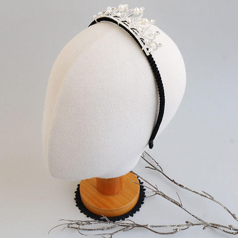 Christkind Cubic Pearl Curved Crown Headband