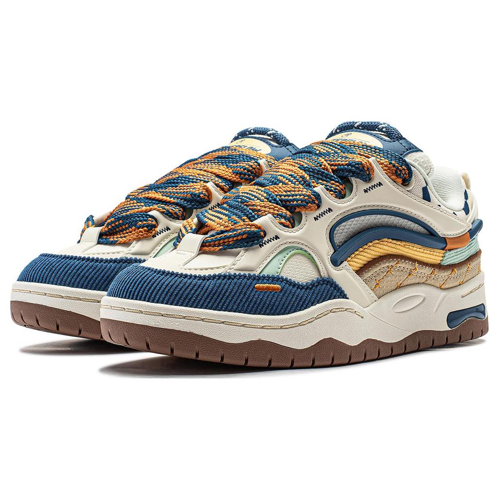 New LiNing CF Tracing Honor Cushioning Wear Resistant Low Top Casual Shoes Women's Ecru AGCT330-4