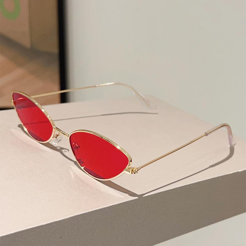 Metal Small Frame Vintage Cat Eye Sunglasses Women For Men Popular Luxury Brand Designer Sun Glasses Punk Hip Hop Eyewear Uv400