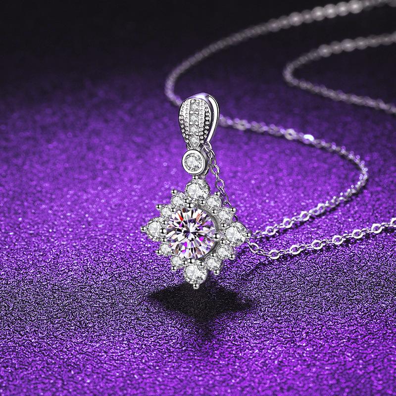 6.5mm Ornate Sunflower Halo Moissanite Pendant Necklace S925 Sterling Silver For Women