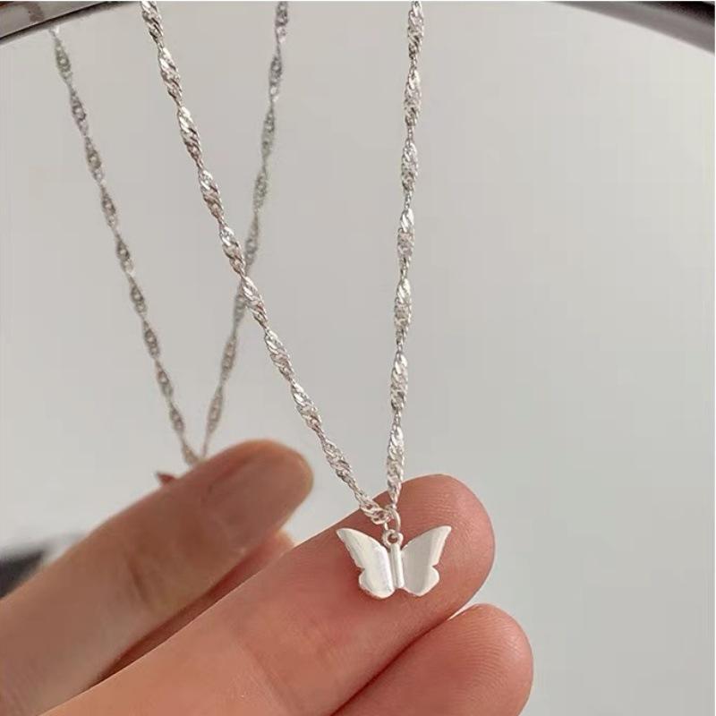 Elegant Korean Style Butterfly Necklace - Women's Summer Light Luxury Choker Clavicle Chain