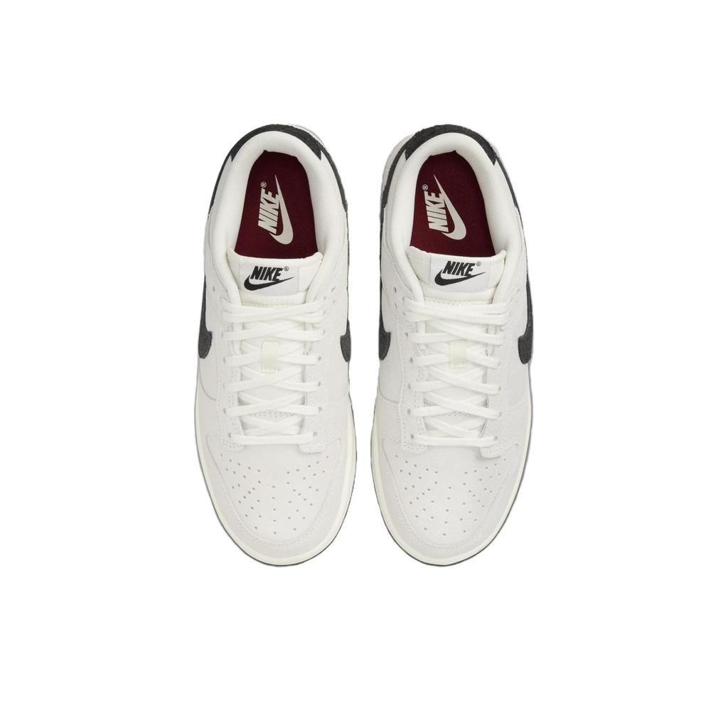 Nike Dunk Low SE Biele trblietavé semišové dámske tenisky Čierne Team-Red HQ3502-100