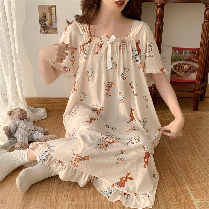 Women's Plus Size Ice Silk Nightdress - Summer Over-the-Knee, High-End, Loose Fit, Thin Section for Sizes Up To 300 Jin