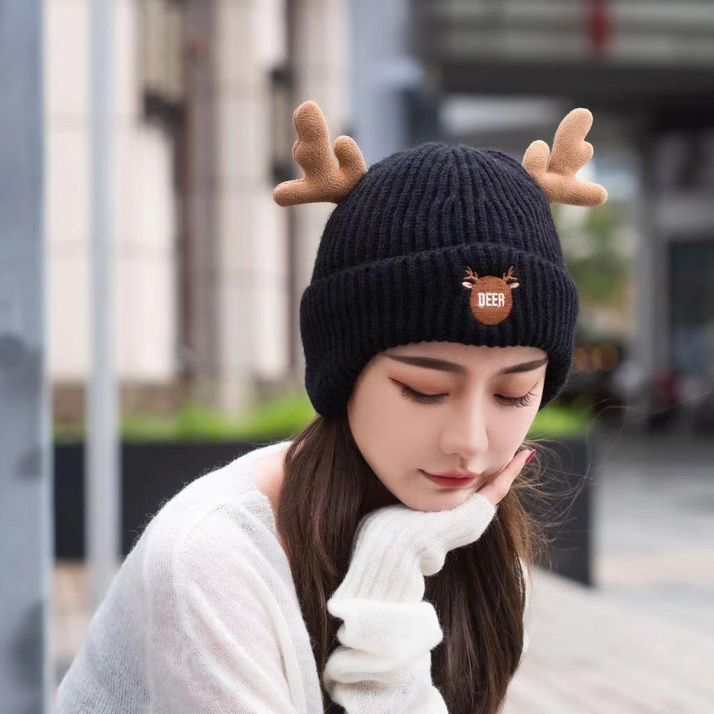 Christmas antler hat, new ear protector knitted wool hat, plush thermal pullover hat, outdoor outing, cute elk