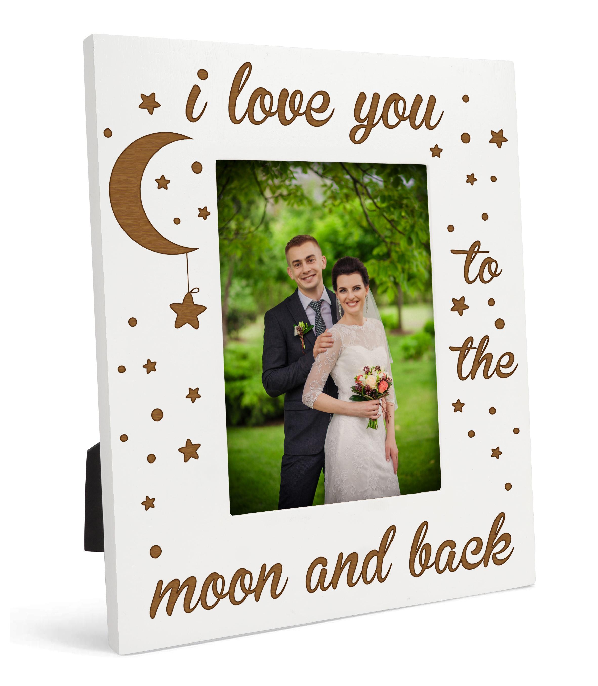 

Darling Souvenir MADE WITH LOVE Дерев яна настільна фоторамка з гравіюванням Love You Moon & Back Quotes Біла фоторамка 4x6 Inches Vertical білий