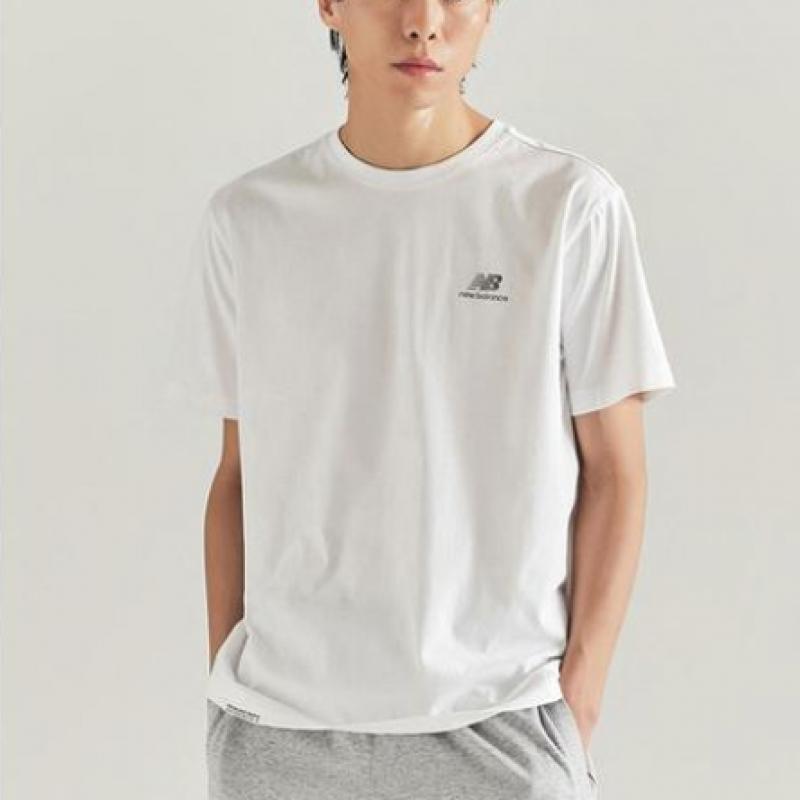 New Balance Small Logo Short Sleeve Tee Nbned21013 10