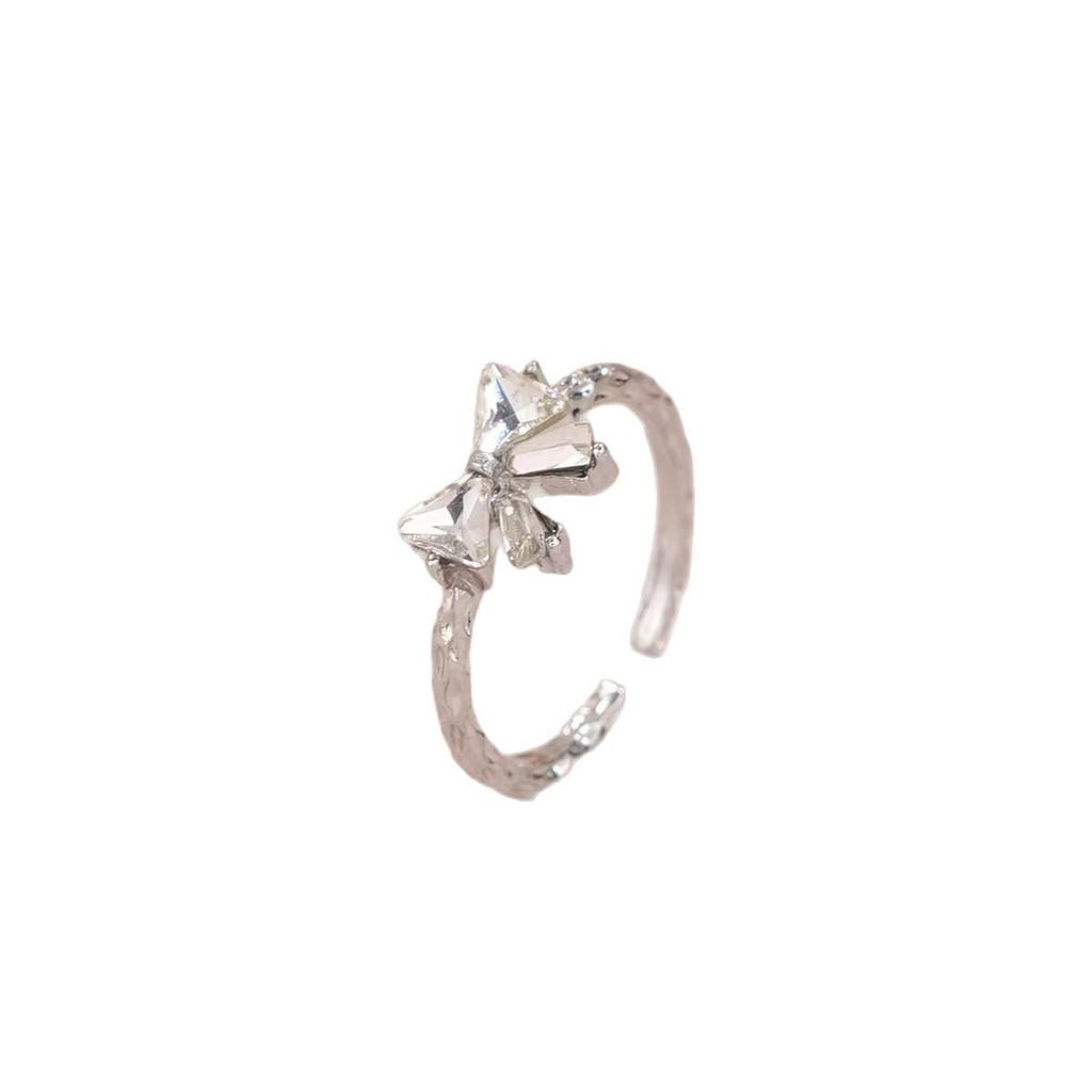 High-End Adjustable Women's Bow Finger Ring - Elegant, Sweet, Niche Design