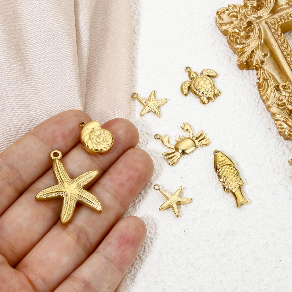 2 PCs 304 Stainless Steel Ocean Jewelry Charms For DIY Jewerly Making Gold Color Tortoise Animal Star Fish Crab Necklace Finding