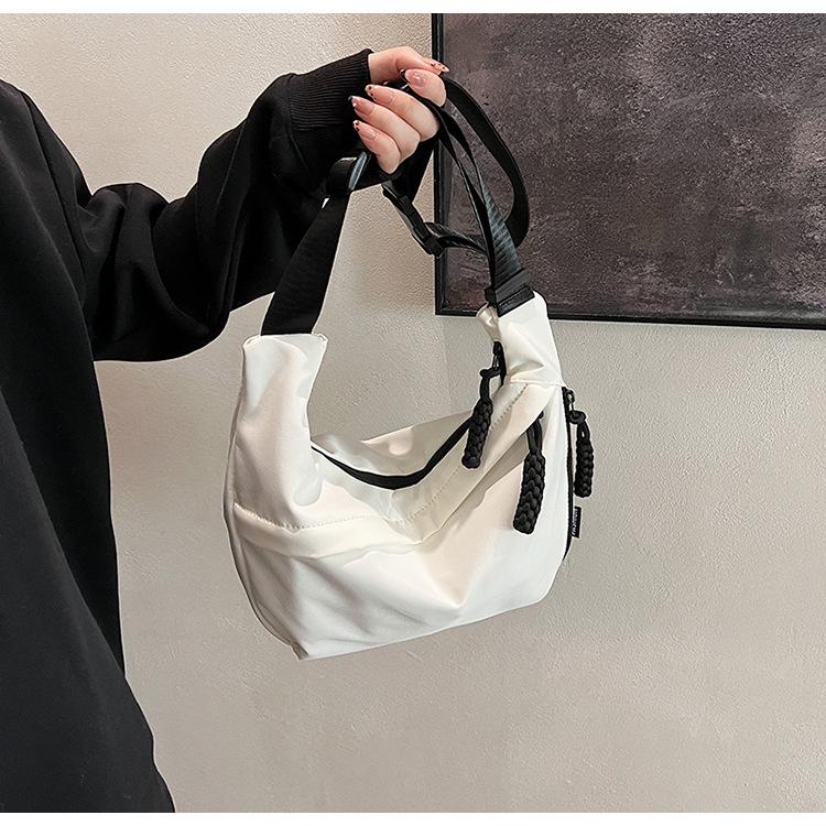 Borsa Tote Stile Neutro con Tracolla per Trasportare Attrezzatura Fitness, Nuova Mini Borsa a Mano Stile Street con Tracolla