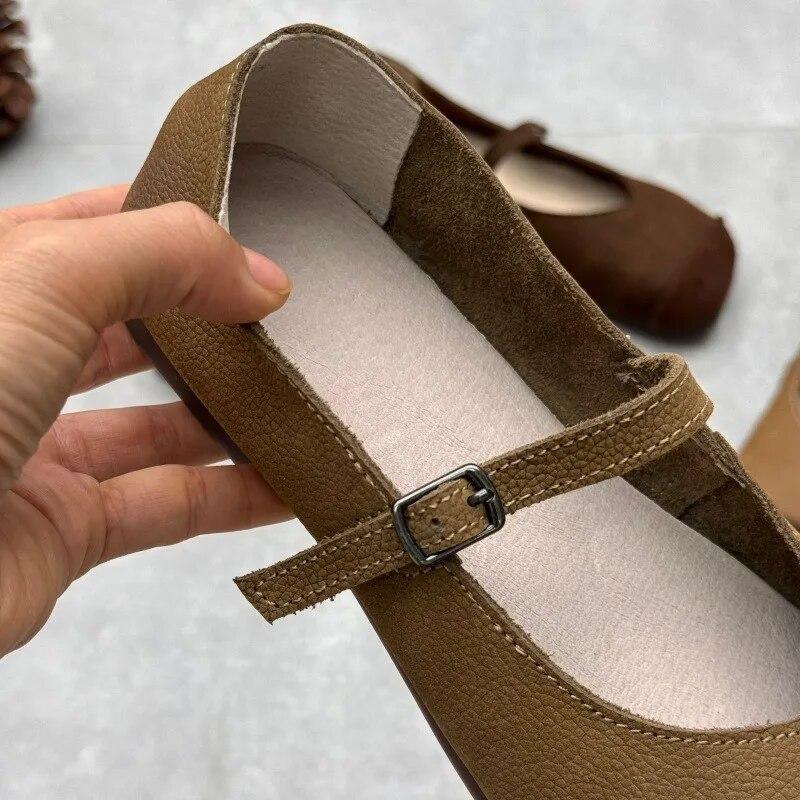 Johnature Echtes Leder quadratische Zehen Schnalle Riemen Frauen flache Schuhe handgefertigte einfarbig weiche Sohle Schuhe