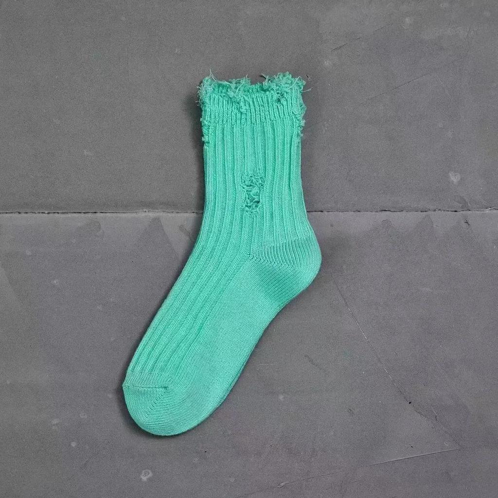 Modne skarpetki Harajuku Street Broken Hole Beggar Medium Tube Jesień Zima Skarpetki bawełniane Skarpetki hip-hopowe na deskorolkę