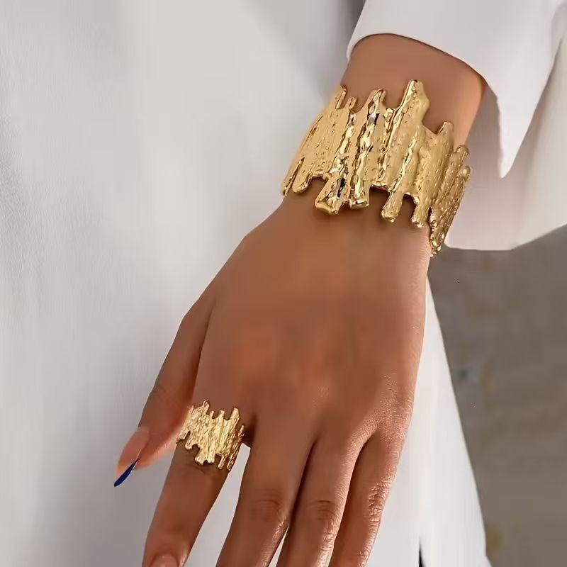 Elegant Gold Bracelet and Ring Set: European Design, Exaggerated, Lightweight, Luxury Two-Piece Jewelry
