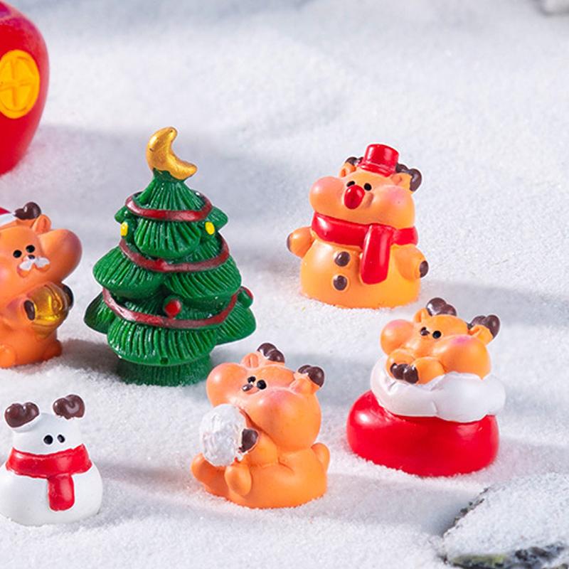 1Pc Christmas Deer Santa Claus Sled Tree Snowman Figurine Miniature Doll House Home Decor Children'S Landscape Decoration