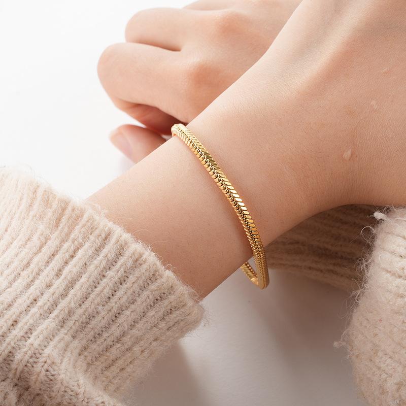 New Fashion Snake Bone Chain Bracelet Classic Stainless Steel Wrist Chain For Men Women Jewelry Gift Unisex