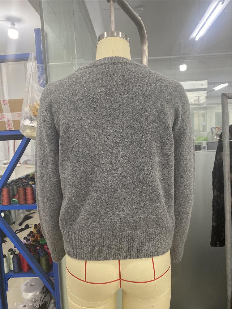 2025 Women's European & American Color Block Button Sweater