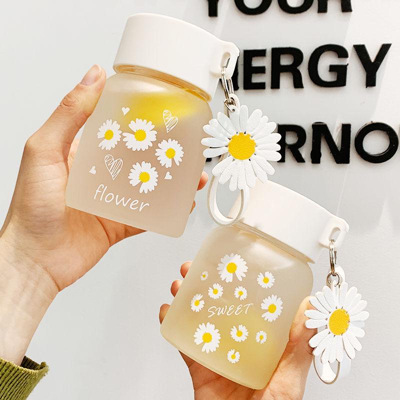 350ml Carina Bottiglia d'Acqua in Vetro Fiore Margherita Portatile Ragazza Mini Bottiglie Bevanda Opache Bottiglia Latte Succo Bicchiere da Viaggio per Esterno