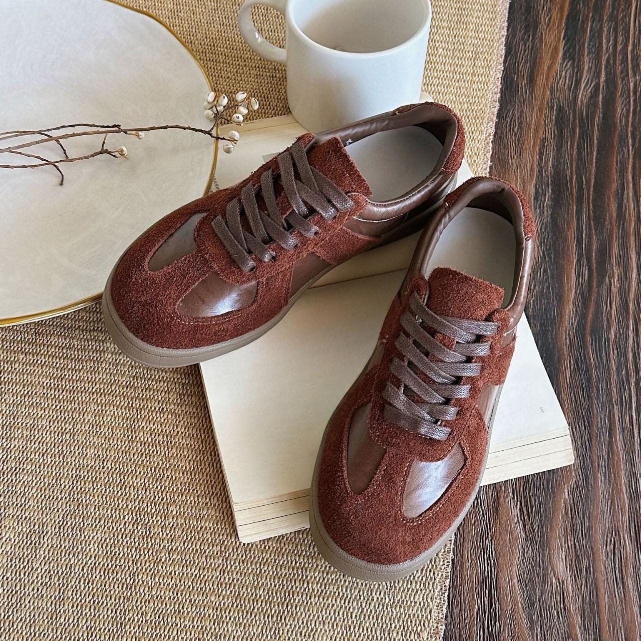 

New Thick-soled Women s Shoes, Versatile Retro Sporty Casual Sneakers 40