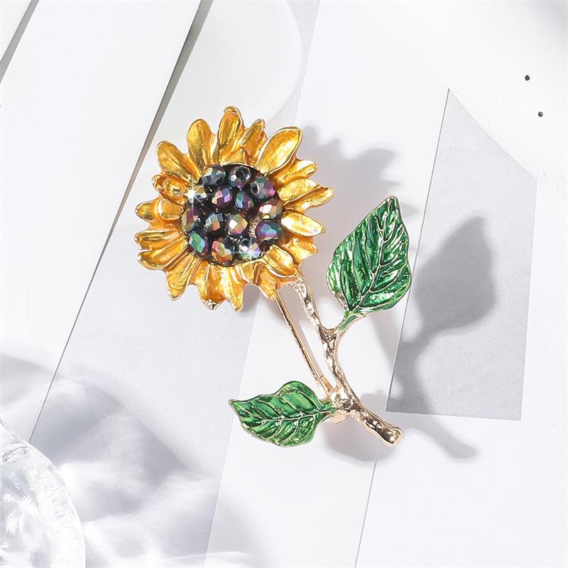 Women s Fashion Countryside Style Flower Sunflower Brooch 1 pcs
