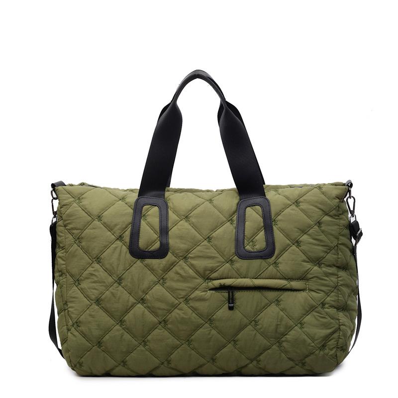 High Appearance Level, Simple and Fashionable, Large-capacity Quilted Sports and Fitness Bag, Casual and Trendy Handbag
