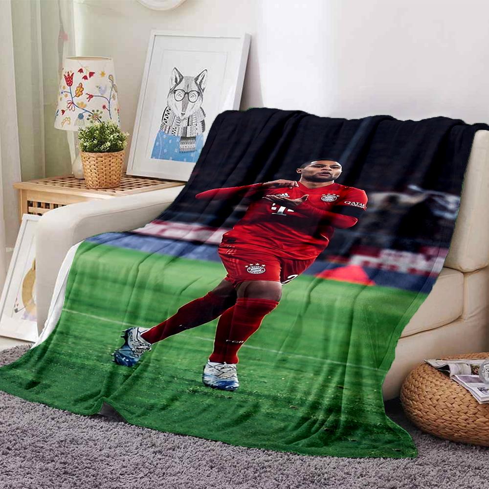 Futbolcu Kutlama Battaniyeleri Flanel Baskılı Nefes Alabilen Sıcak Atma Battaniyesi Ev Ofis Yatak Örtüleri 0708a72