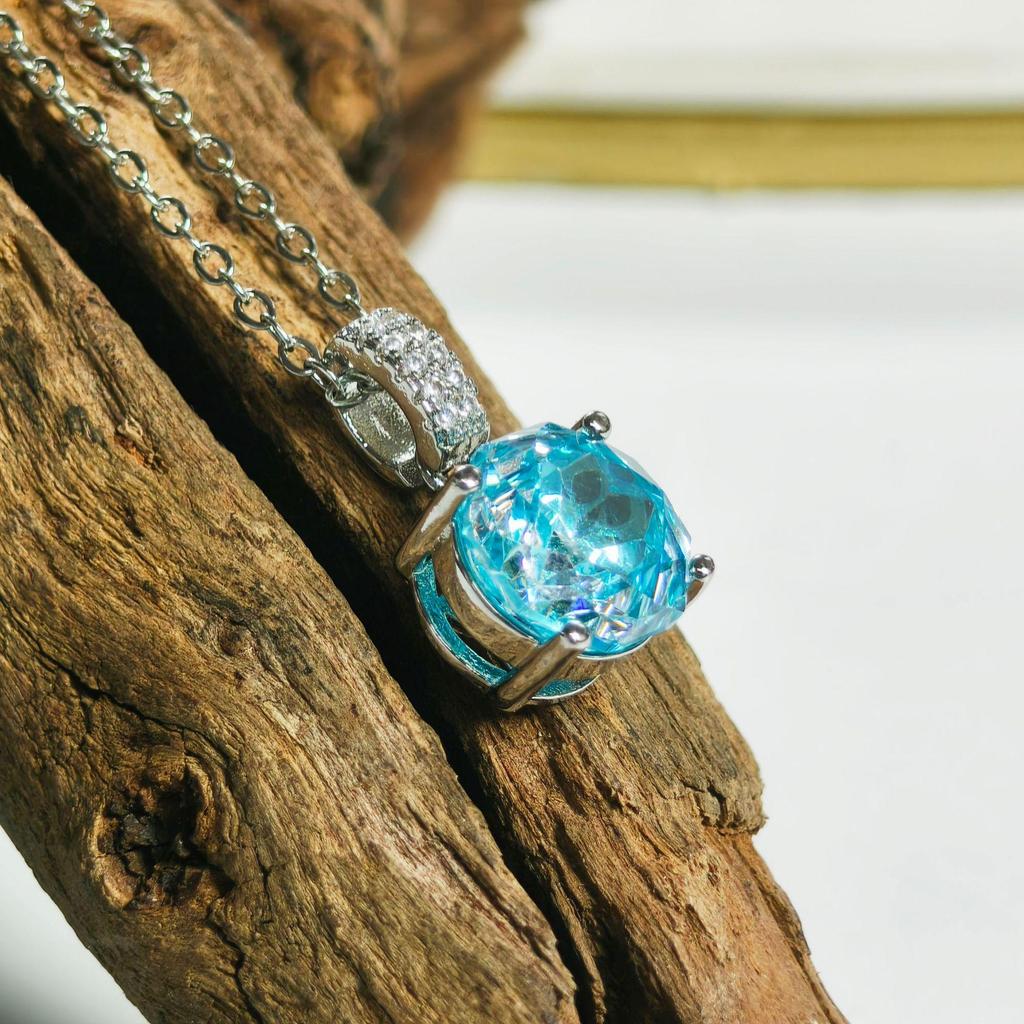 Conjunto de Pendientes, Colgante y Anillo Gessen Jewelry de Diamantes Corte Rosa Azul Claro