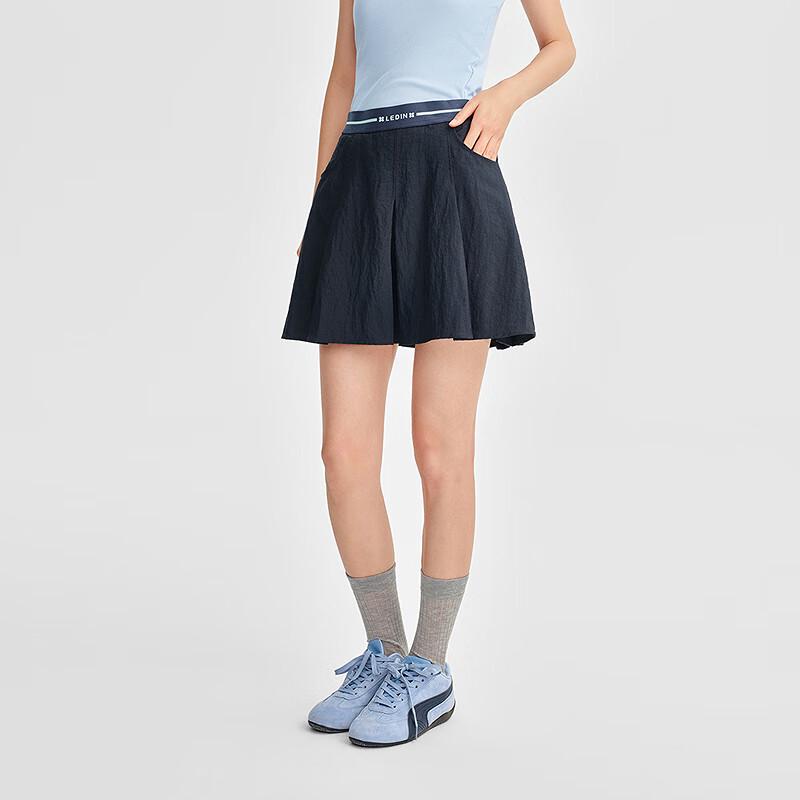 Ledin Autumn 2025 Color-Block Pleated Skort
