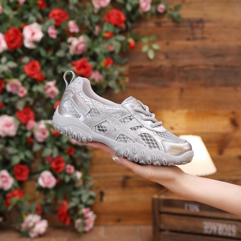 2025 new summer soft leather hollow breathable women's light platform sports and leisure versatile Forrest Gump shoes
