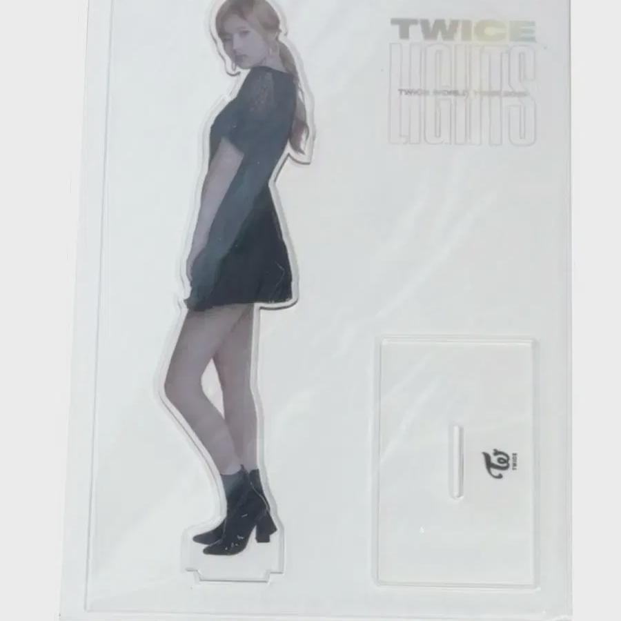 

Акриловые стенды Саны из Twice