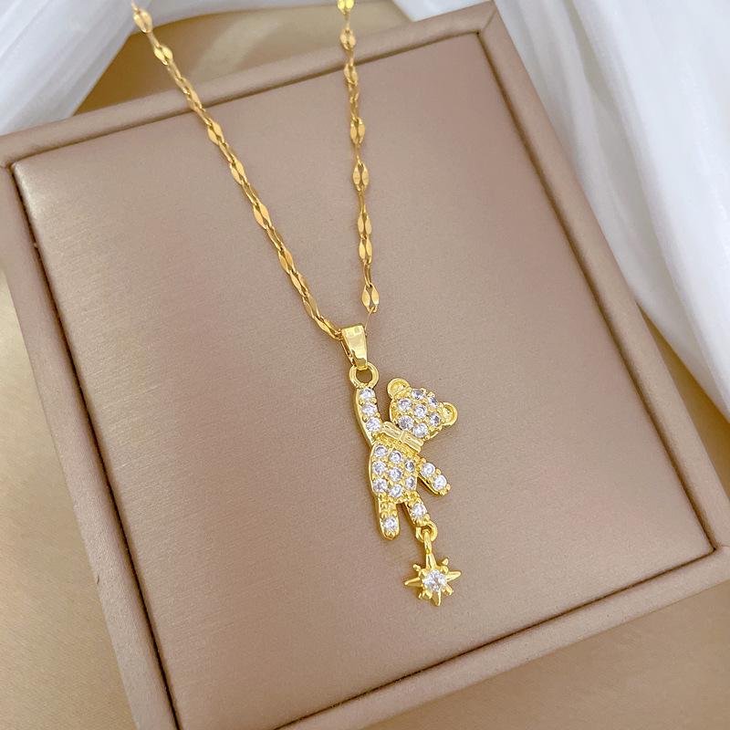 Star Bear Full Diamond Light Luxury Temperament Gorgeous Full Diamond Necklace Female Versatile Collarbone Chain Titanium Steel Chain